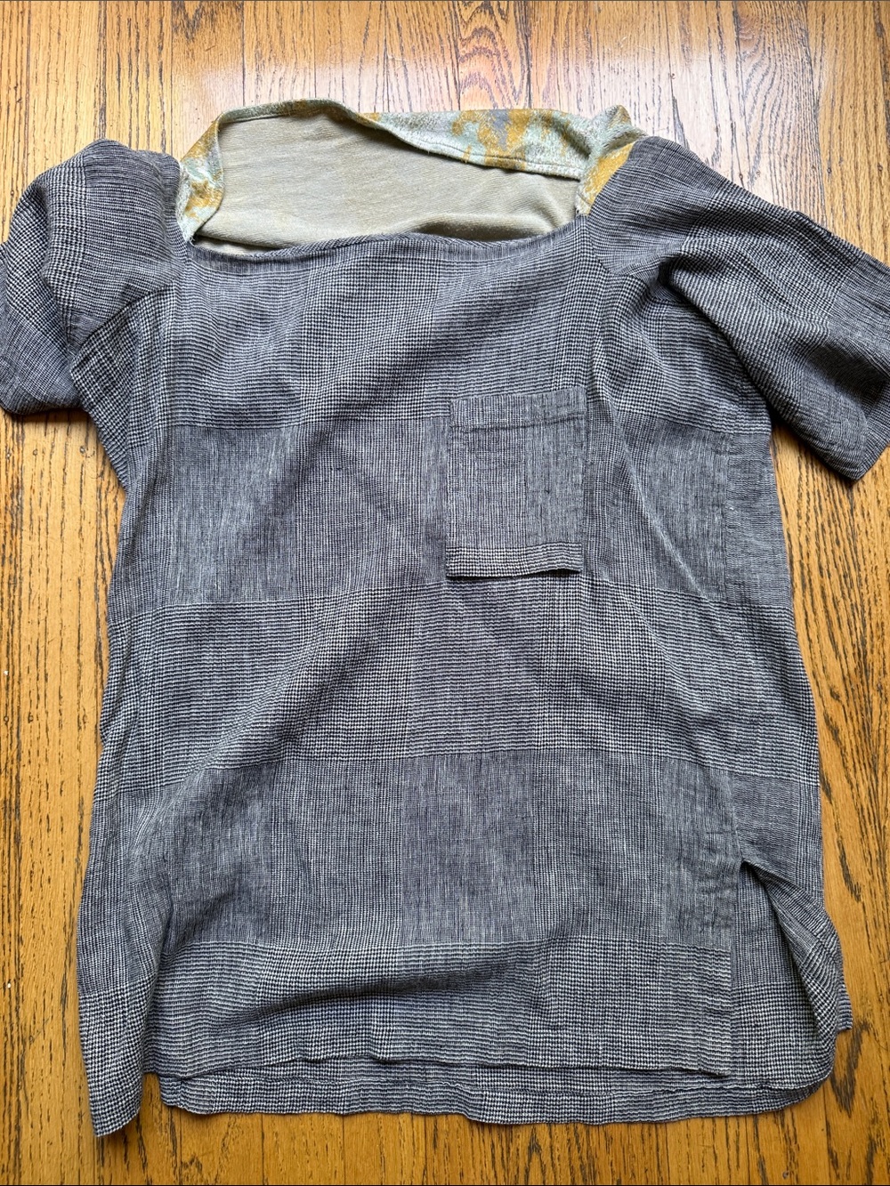 Gray Short-Sleeve Women's Blouse